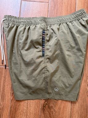 Wowie Olive Green Athletic Shorts with liner - men’s xl - 5” inseam